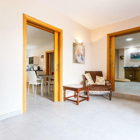 Divi Apartments Villa Reyes Mairena del Aljarafe Bagian luar foto