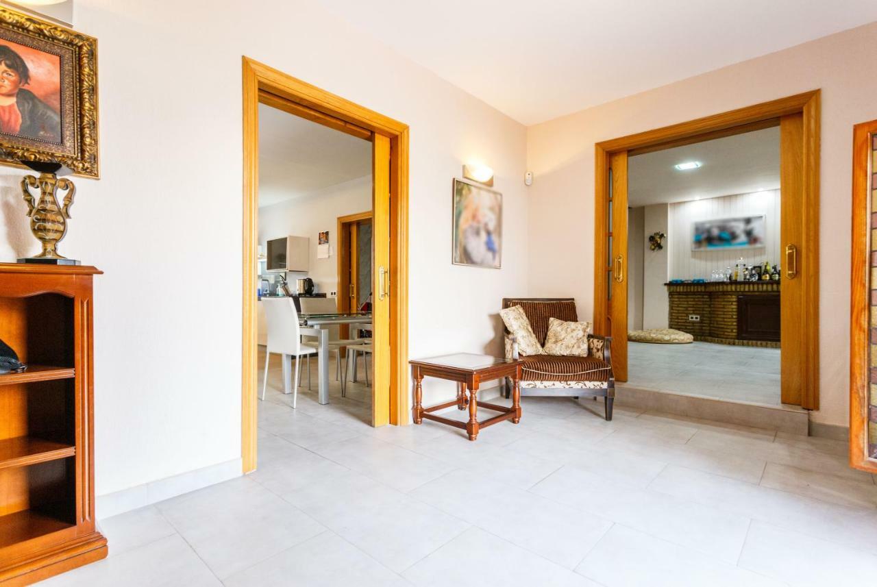 Divi Apartments Villa Reyes Mairena del Aljarafe Bagian luar foto