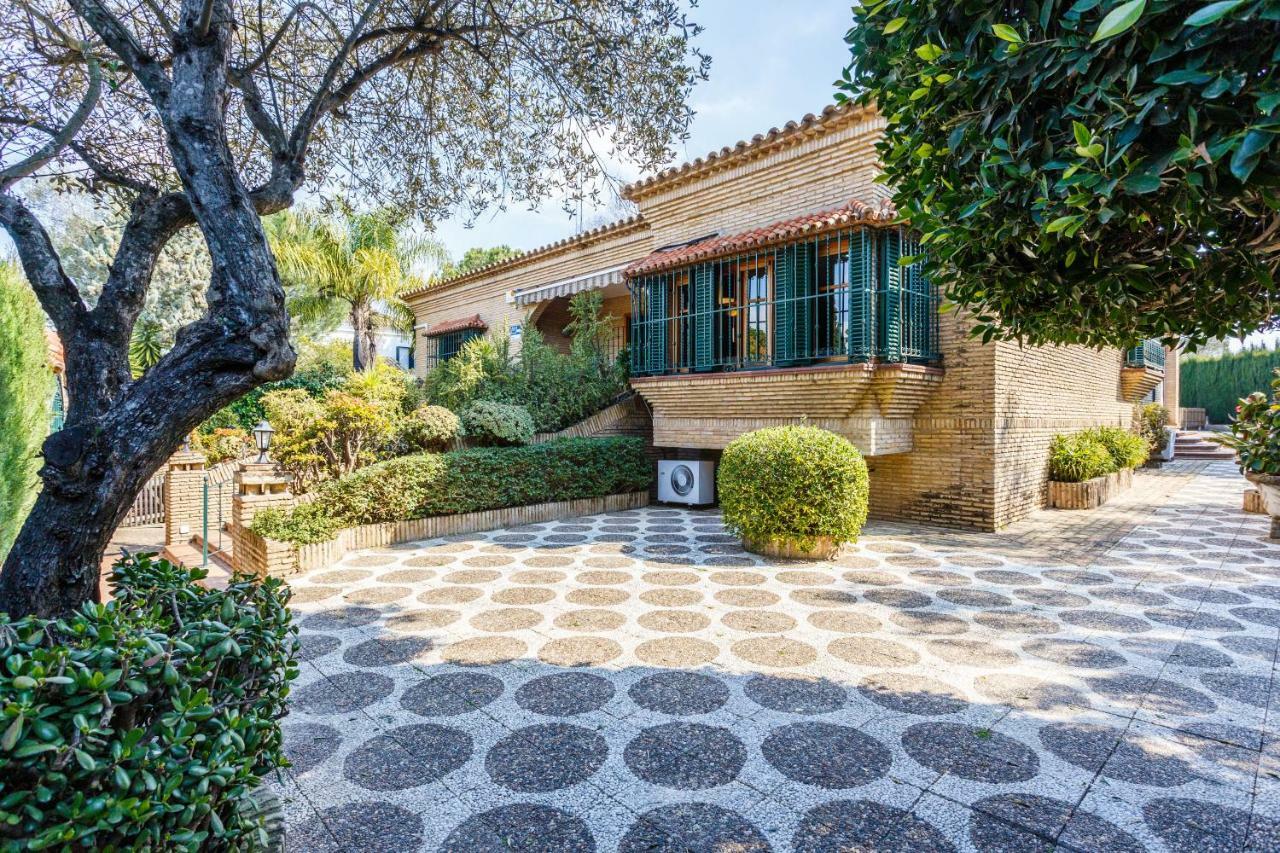 Divi Apartments Villa Reyes Mairena del Aljarafe Bagian luar foto