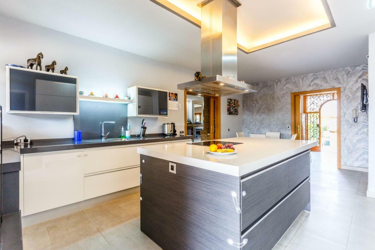 Divi Apartments Villa Reyes Mairena del Aljarafe Bagian luar foto
