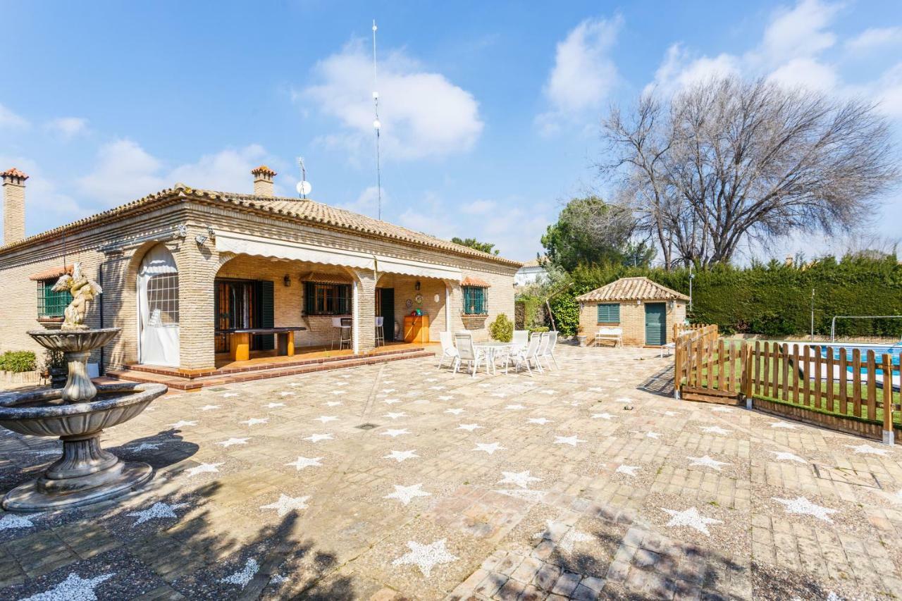 Divi Apartments Villa Reyes Mairena del Aljarafe Bagian luar foto