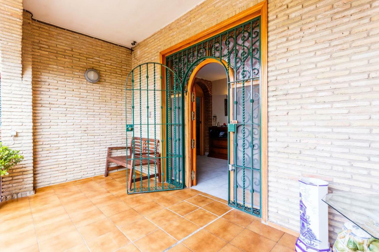 Divi Apartments Villa Reyes Mairena del Aljarafe Bagian luar foto