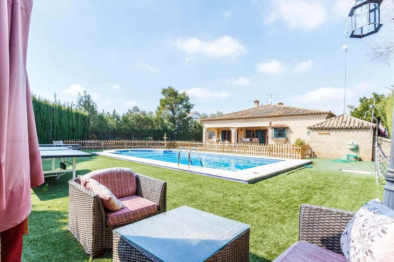 Divi Apartments Villa Reyes Mairena del Aljarafe Bagian luar foto