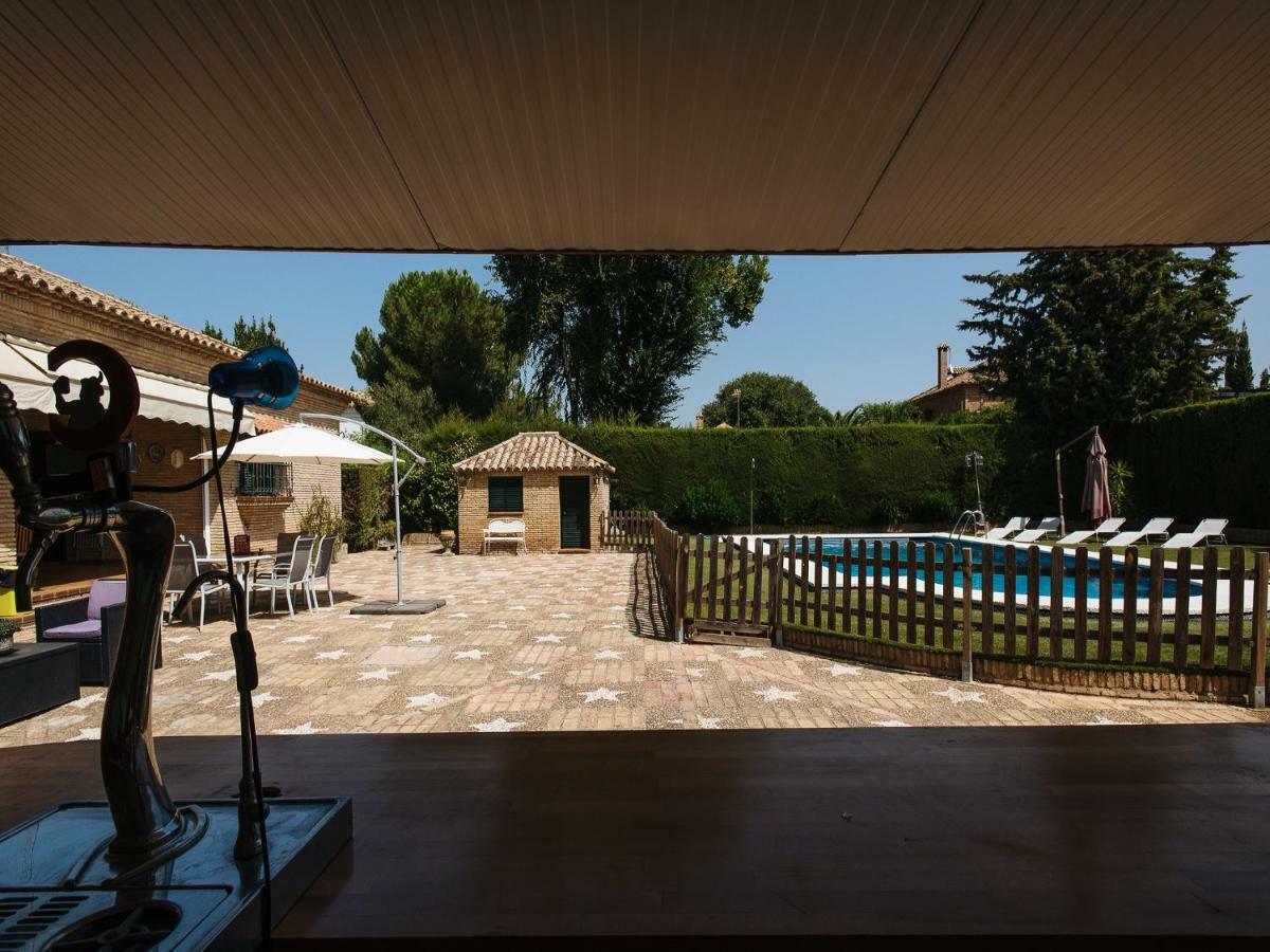 Divi Apartments Villa Reyes Mairena del Aljarafe Bagian luar foto