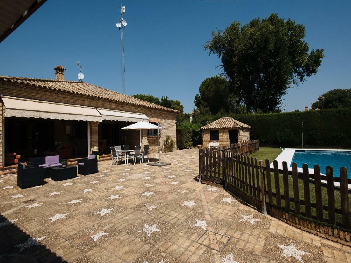 Divi Apartments Villa Reyes Mairena del Aljarafe Bagian luar foto